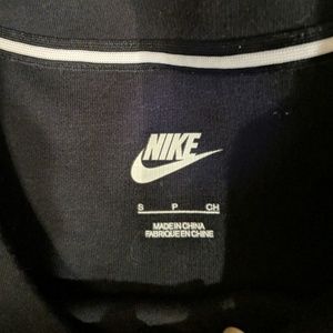 Nike Other - Nike sweatshirt Nike Other - Nike sweatshirt